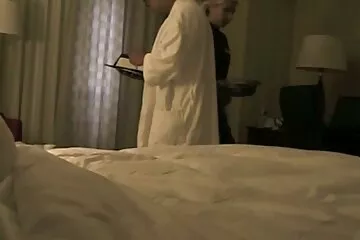 Anh trai thích phim xet khong che đụ em gái tóc vàng của mình trong âm hộ.