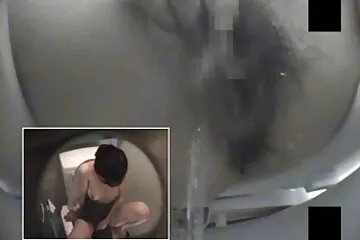 Hai anh em choi nhau chong tay vao trong sex hd jav khong che quần.