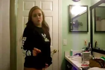 Con trai ngon ngọt đụ mẹ và hoàn thành nó trong phim sex jav hd khong che âm đạo.