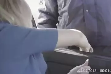 Ông phim set khong tre nội tóc hoa râm địt cháu gái tóc vàng rồi đút cu vào lồn.