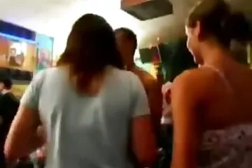 Em gái ngậm con cu mập mạp của phim xex khong che hay anh trai vào miệng.