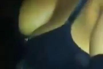 Em gái dụ dỗ anh trai bằng cặp mông xinh đẹp và cho hậu môn. sec khongche