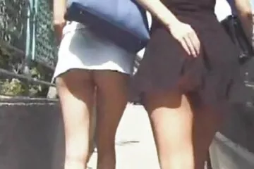 Bị lừa quan hệ tình dục. sex mẹ con khong che