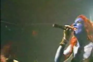 Chị ơi, phin sec không che chị thủ dâm để làm gì? Để anh đụ em sướng hơn.