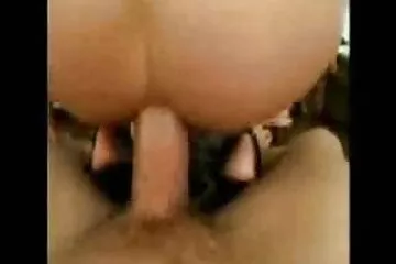 Mẹ đã trao thân cho một người bạn của con trai mình và nhận được phim không che hay niềm vui lạ thường.