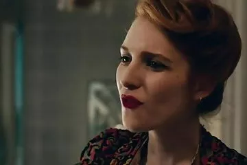 Em gái với âm hộ ẩm ướt của mình quyết định đánh lạc hướng anh trai khỏi phim seckhong che học tập.